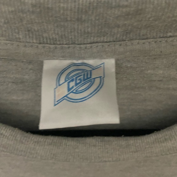 Vintage 90’s CGW Vancouver Grizzlies Grey Graphic T-Shirt - Picture 4 of 4